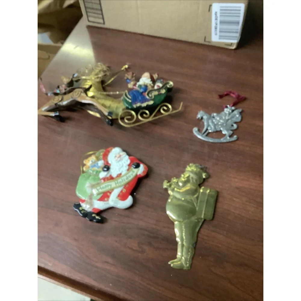 Lot of 4 Wonderful Vintage Assorted Santa Claus Christmas Tree Ornaments